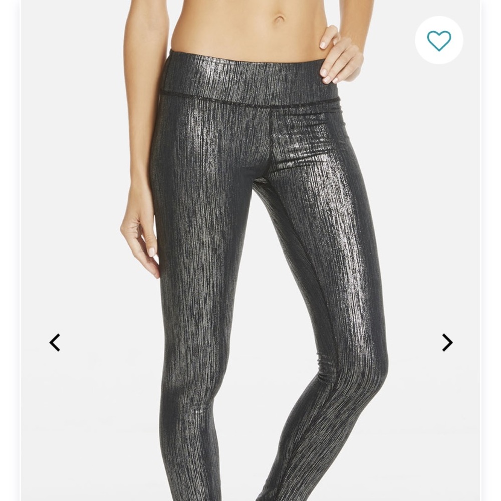 Fabletics Mid Rise Leggings Size S - Silver icicle
